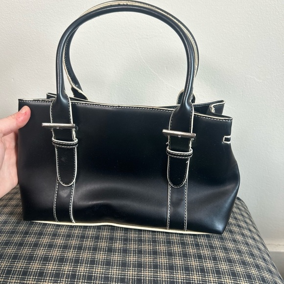 Y2K Black Leather Handbag - Picture 2 of 4